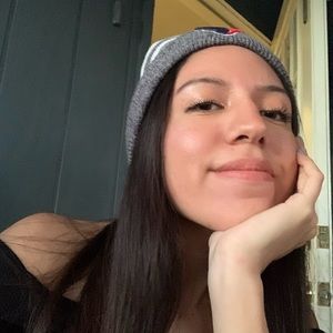 Meet your Posher, Alondra